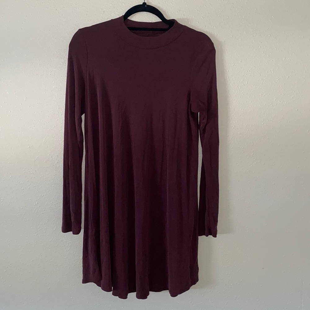 Wine red/purple long sleeve flowy dress